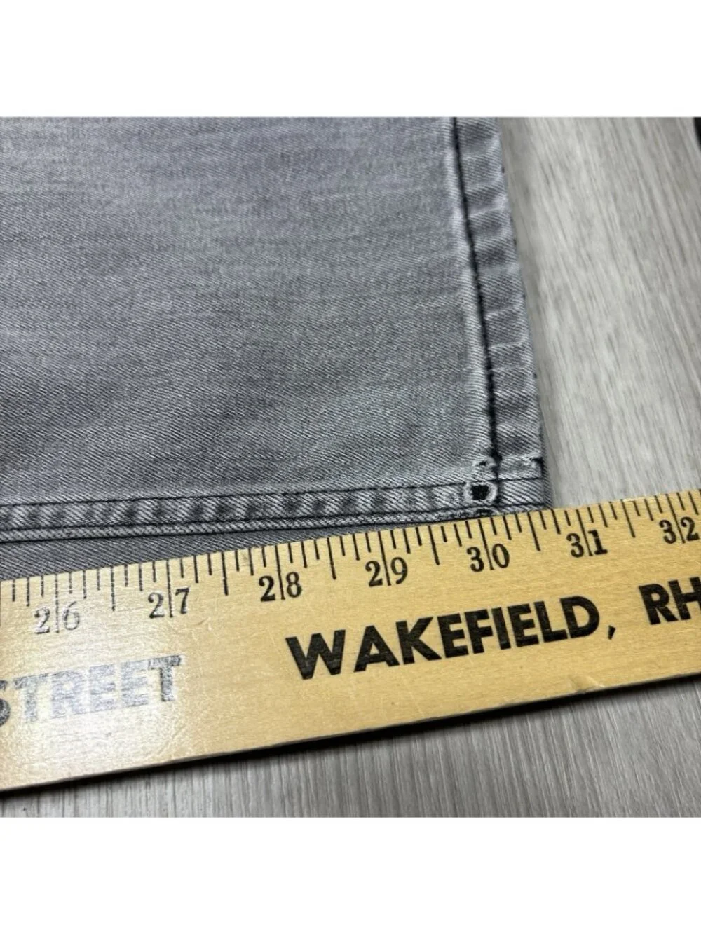 Levis item description